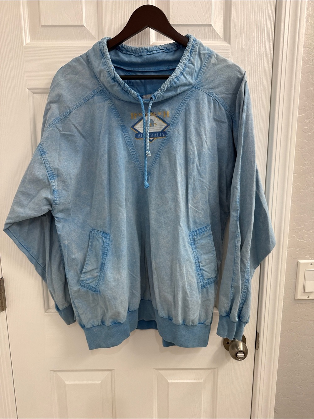 Vintage Bondi Beach Australia long sleeve pullover